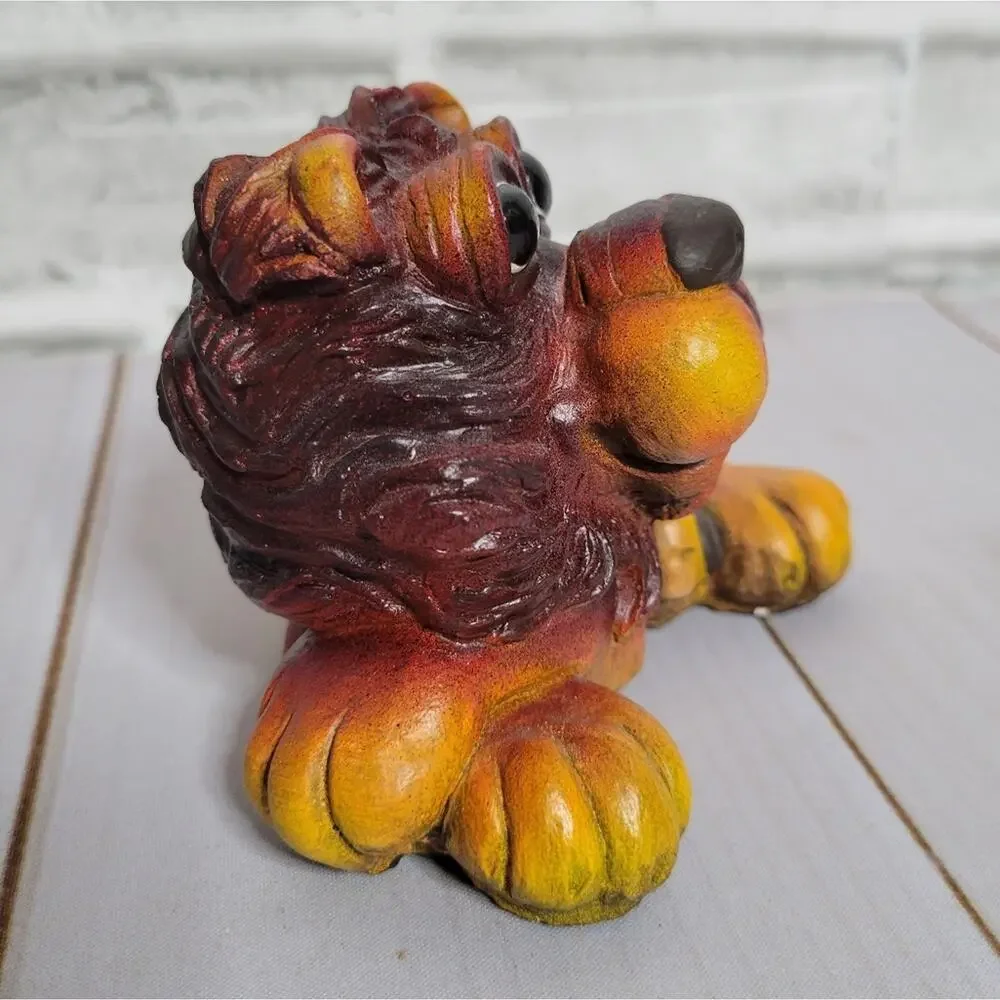 Vintage Kitschy Cartoon Big Eyed Lion Tchotchke Statue Decor